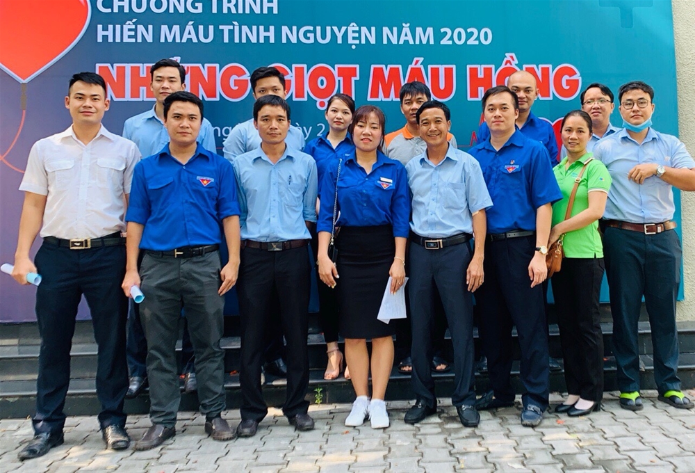 Hiến máu tình nguyện